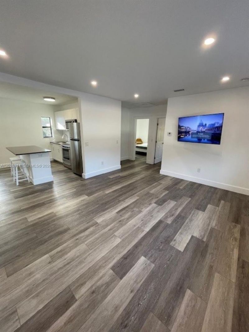 2141 SW 14th Ter, Unit 4, Miami, FL 33145 Photo