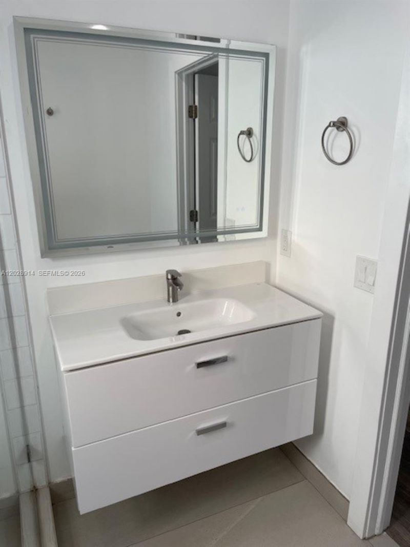 2141 SW 14th Ter, Unit 4, Miami, FL 33145 Photo
