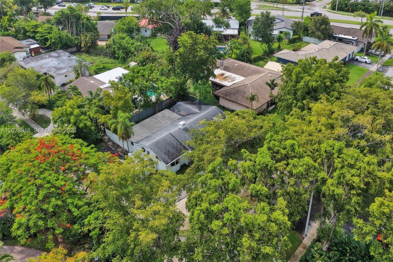18641 NE 21st Ave, Miami, FL 33179 Photo