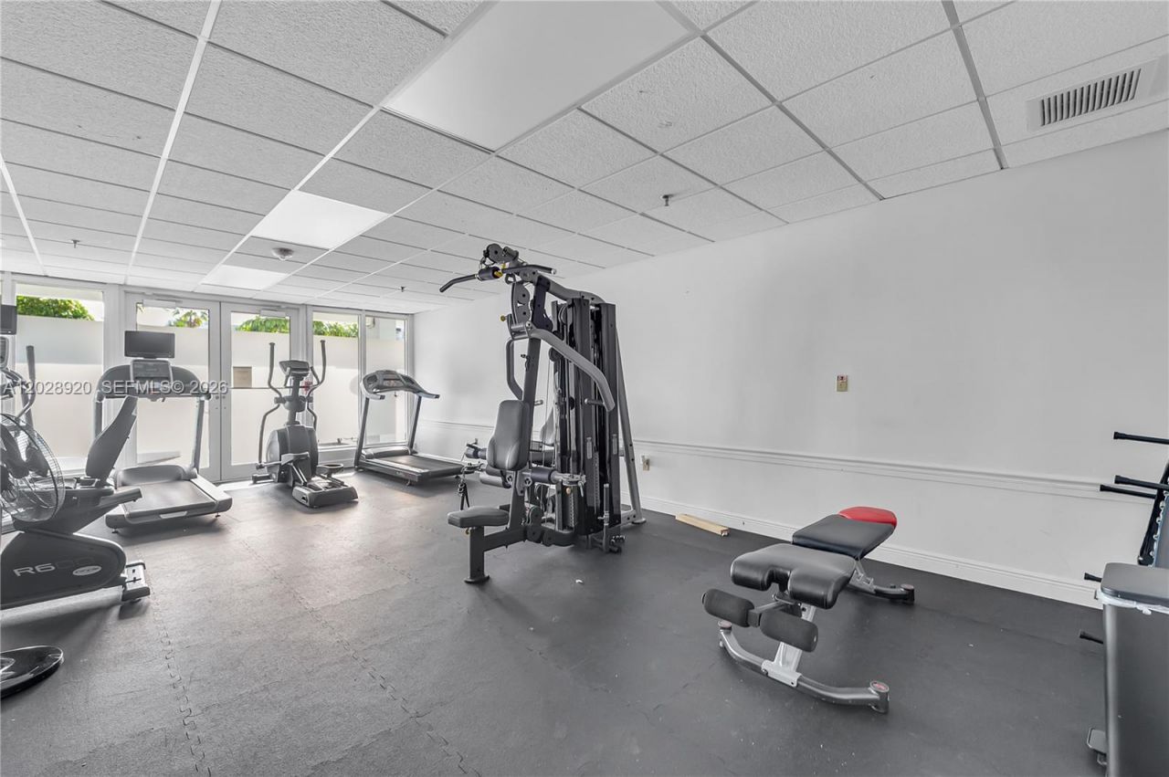 3200 Collins Ave , Unit 12-8, Miami Beach, FL 33140 Photo