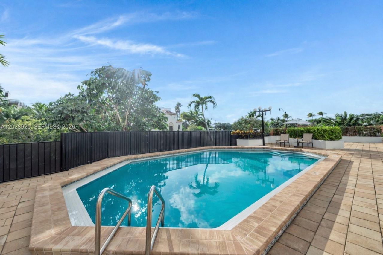 3200 Collins Ave , Unit 12-8, Miami Beach, FL 33140 Photo