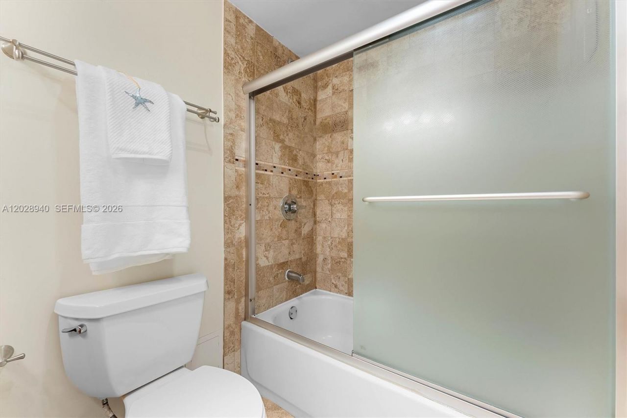 1965 S Ocean Dr , Unit 3L, Hallandale Beach, FL 33009 Photo
