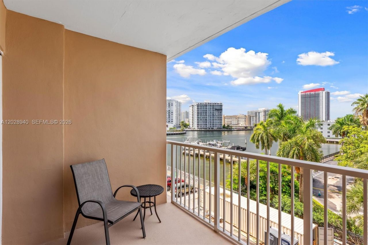 1965 S Ocean Dr , Unit 3L, Hallandale Beach, FL 33009 Photo
