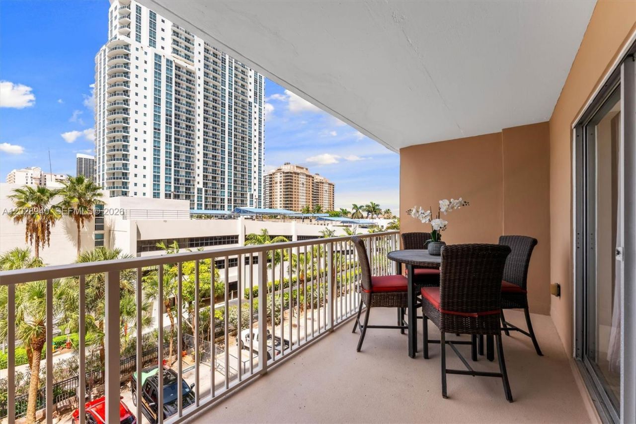 1965 S Ocean Dr , Unit 3L, Hallandale Beach, FL 33009 Photo