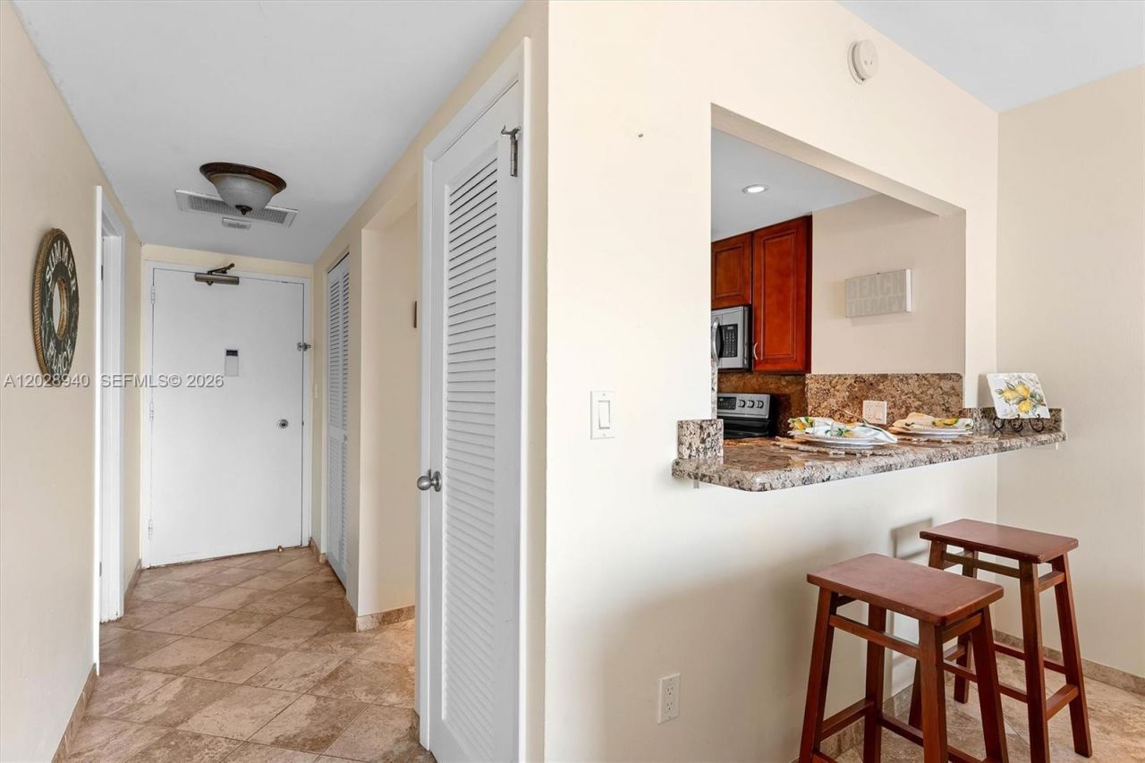 1965 S Ocean Dr , Unit 3L, Hallandale Beach, FL 33009 Photo
