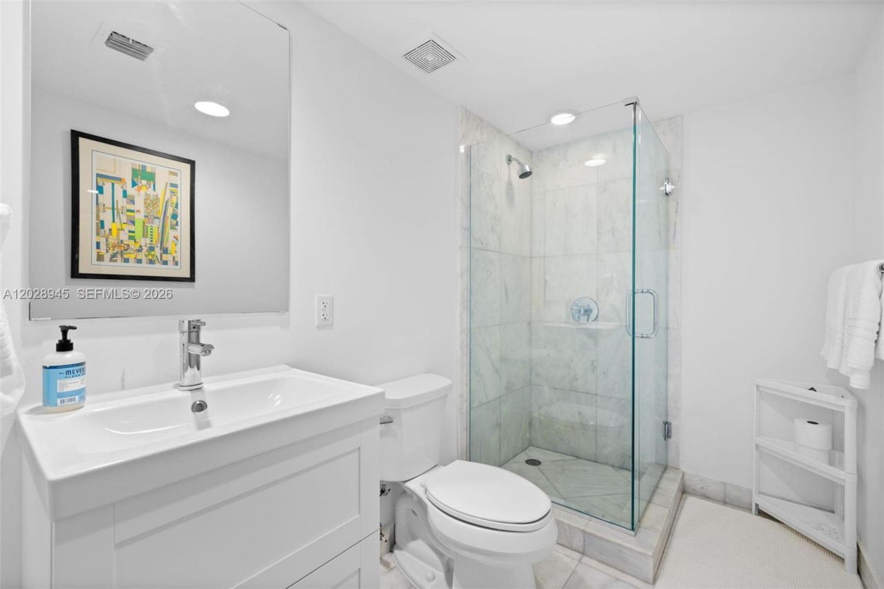 421 Meridian Ave , Unit 6, Miami Beach, FL 33139 Photo