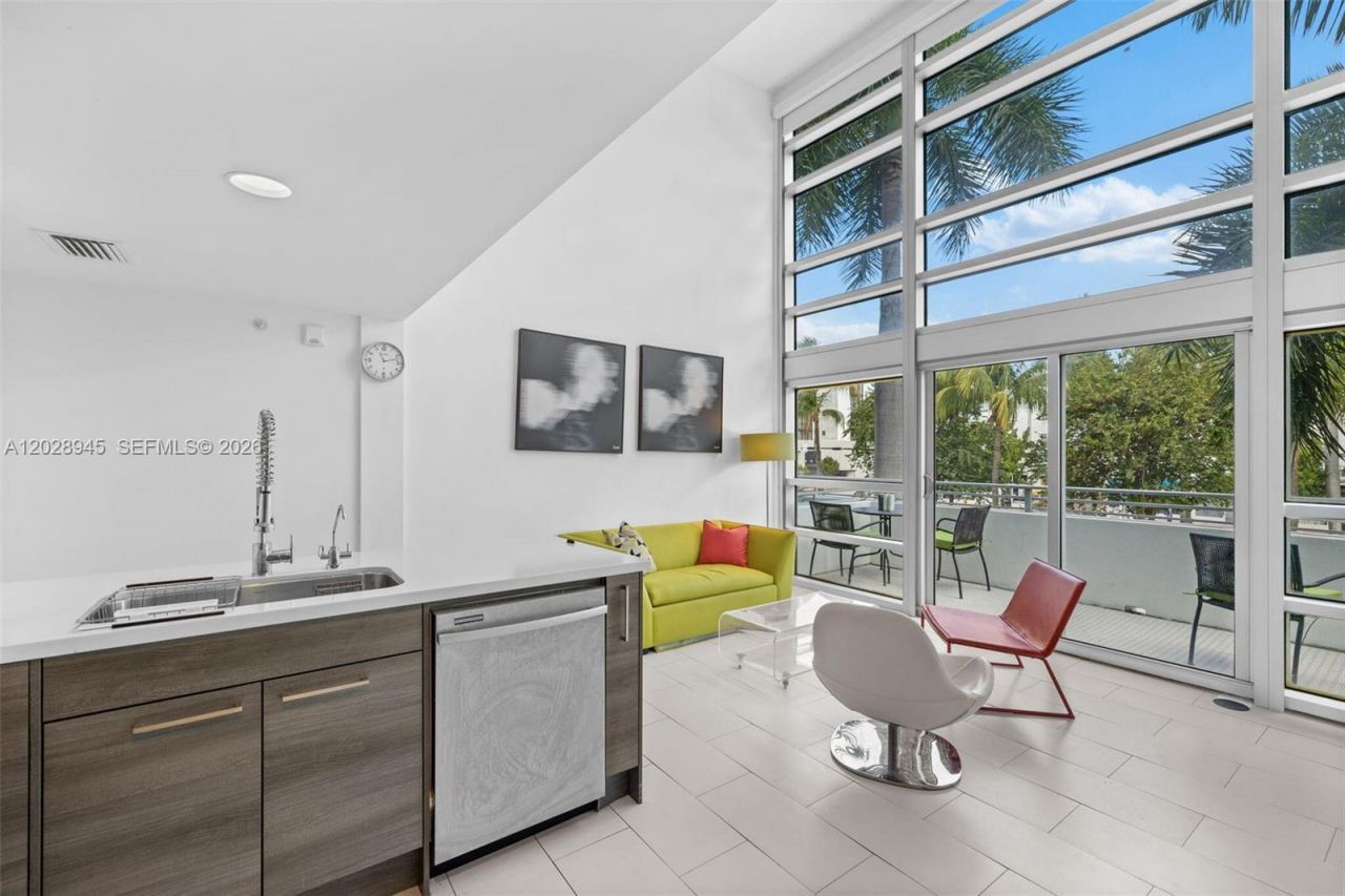 421 Meridian Ave , Unit 6, Miami Beach, FL 33139 Photo