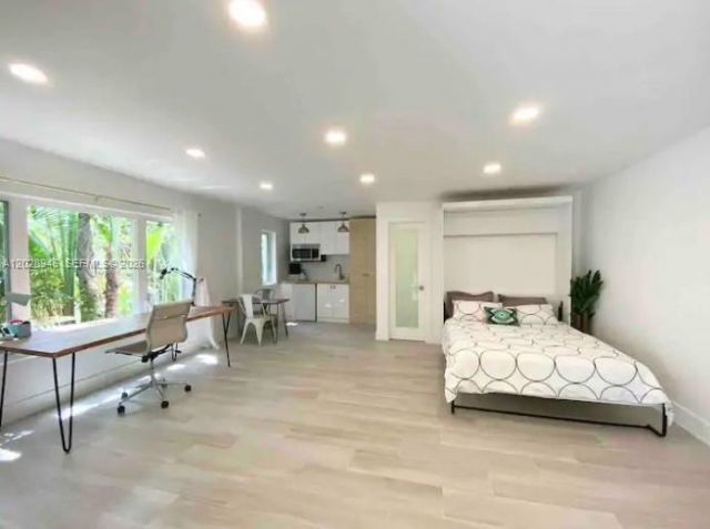 528 NE 72nd St , Miami, FL 33138 Photo