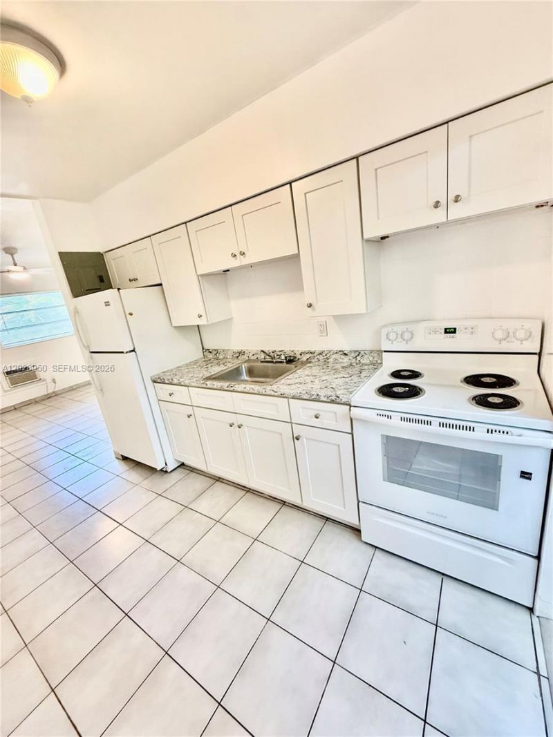 717 SW 13th Ave , Unit 2, Fort Lauderdale, FL 33312 Photo