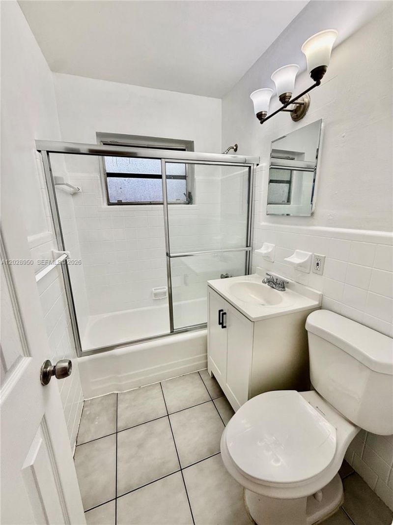 717 SW 13th Ave , Unit 2, Fort Lauderdale, FL 33312 Photo