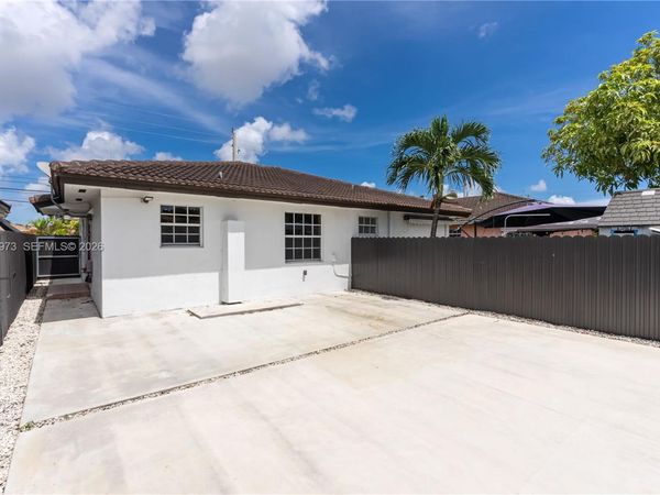 1214 NW 34th Ave, Unit 1214, Miami, FL 33125