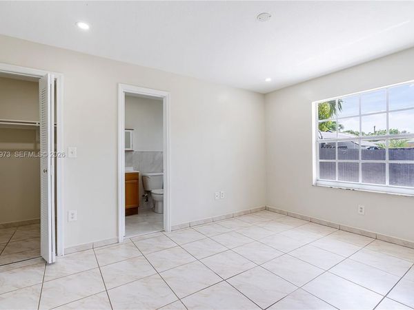 1214 NW 34th Ave, Unit 1214, Miami, FL 33125
