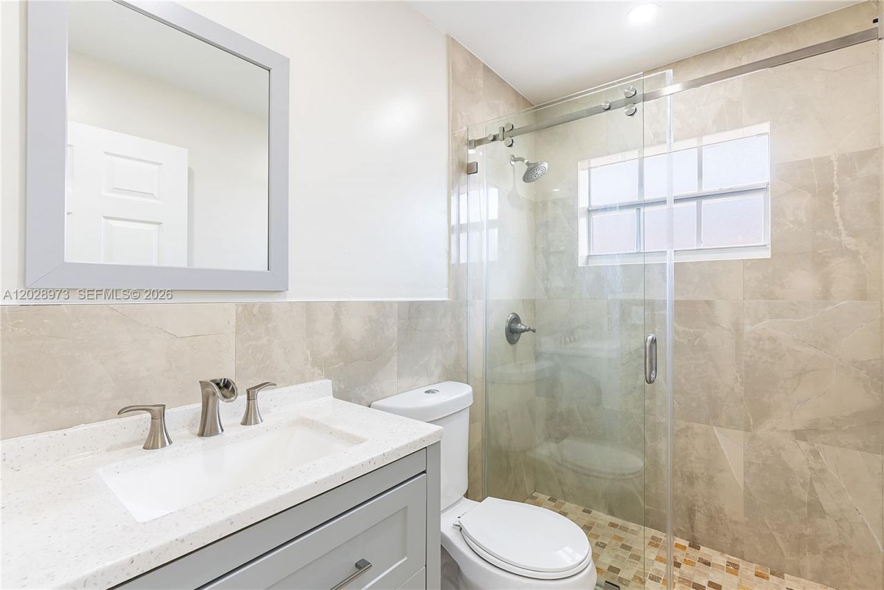 1214 NW 34th Ave, Unit 1214, Miami, FL 33125 Photo