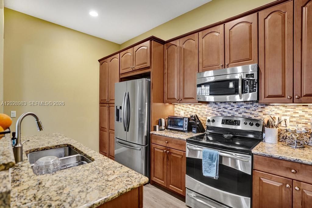 823 NW 82nd Ln , Boca Raton, FL 33487 Photo