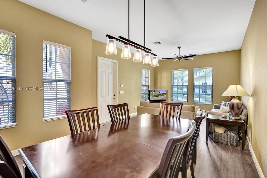 823 NW 82nd Ln , Boca Raton, FL 33487 Photo