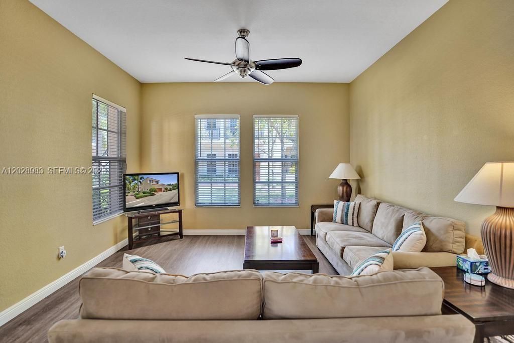 823 NW 82nd Ln , Boca Raton, FL 33487 Photo