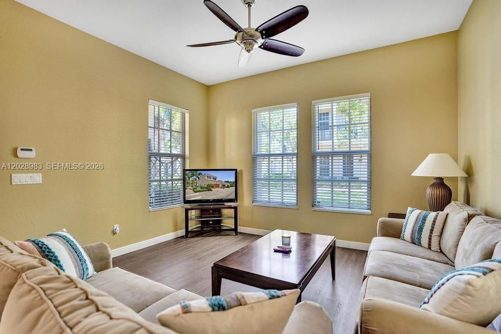 823 NW 82nd Ln , Boca Raton, FL 33487 Photo