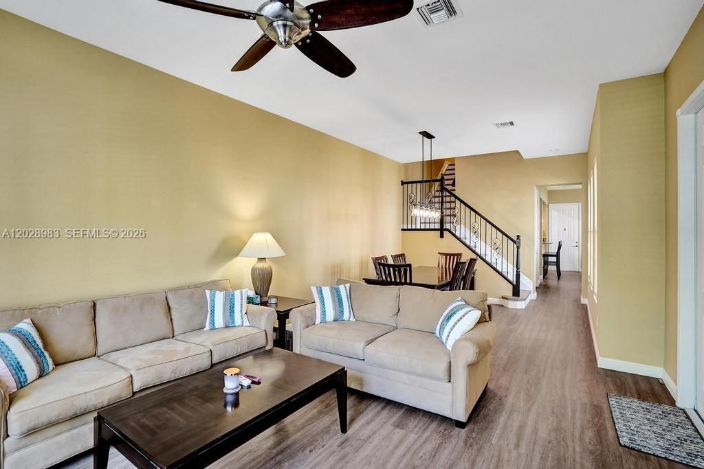 823 NW 82nd Ln , Boca Raton, FL 33487 Photo