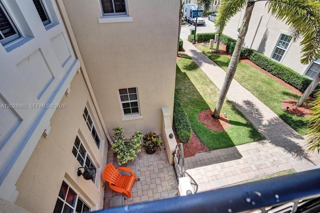 823 NW 82nd Ln , Boca Raton, FL 33487 Photo