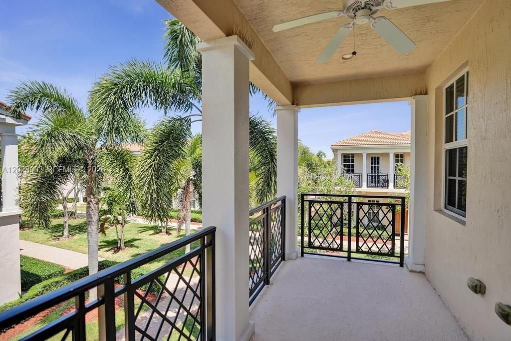 823 NW 82nd Ln , Boca Raton, FL 33487 Photo