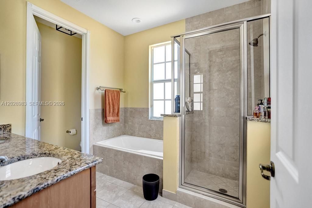 823 NW 82nd Ln , Boca Raton, FL 33487 Photo