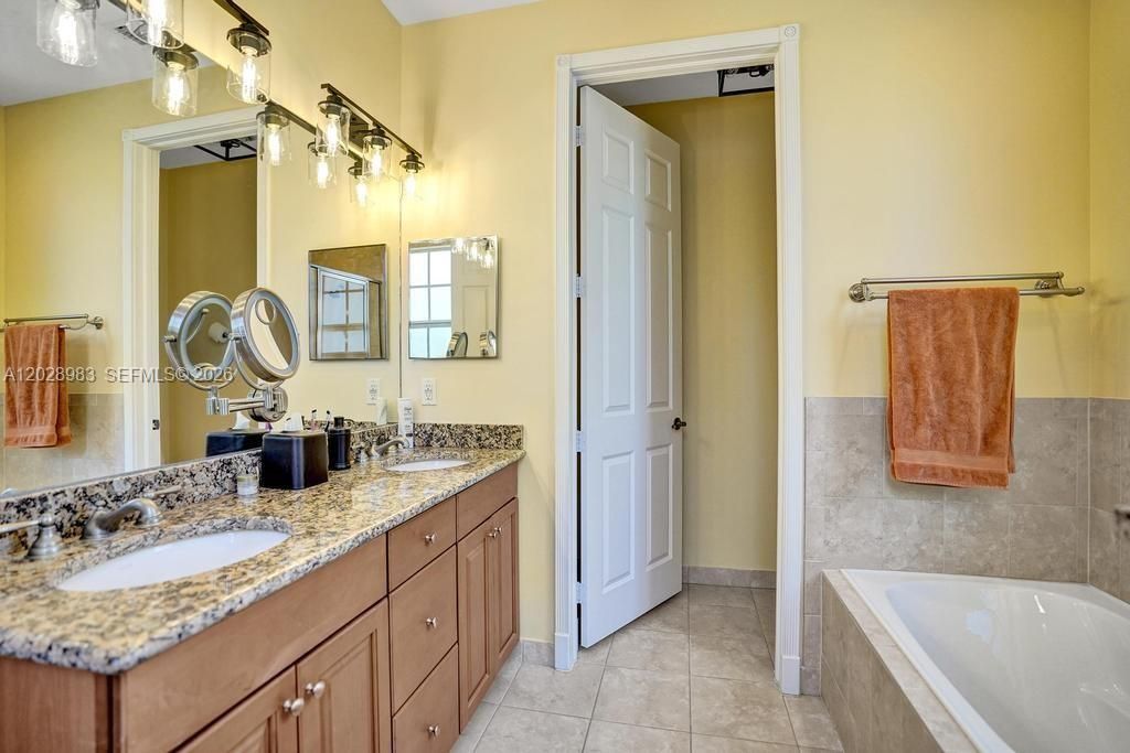 823 NW 82nd Ln , Boca Raton, FL 33487 Photo