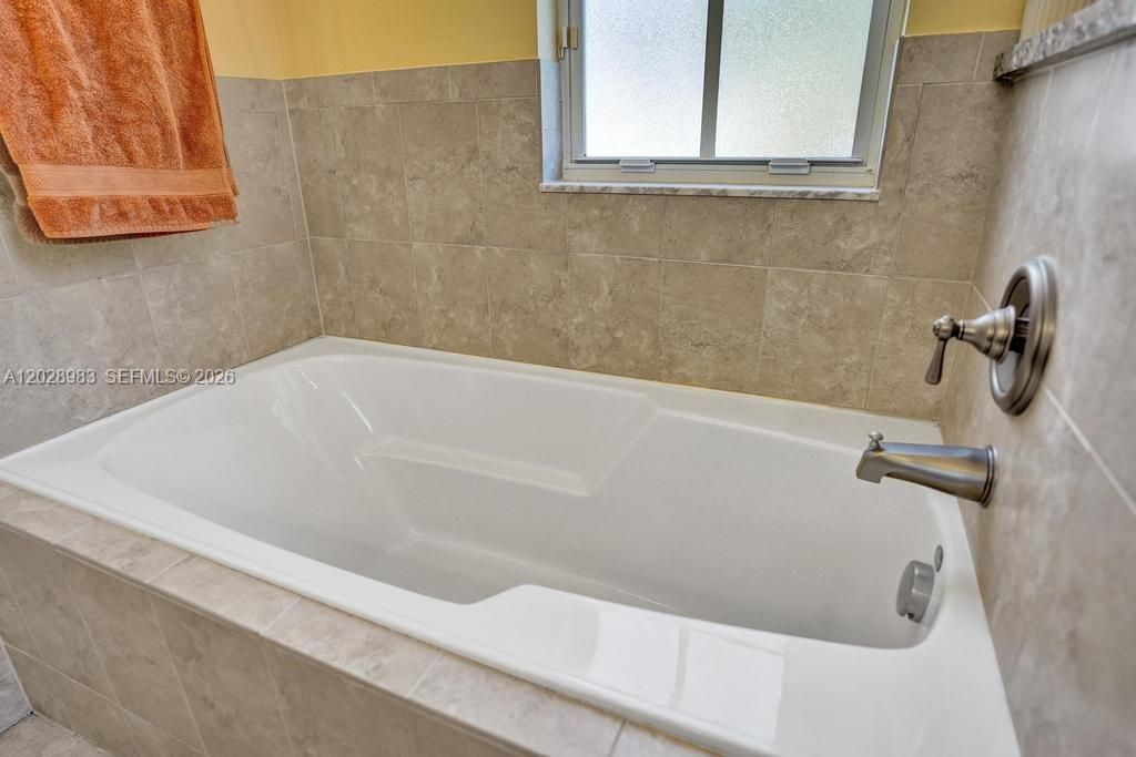 823 NW 82nd Ln , Boca Raton, FL 33487 Photo