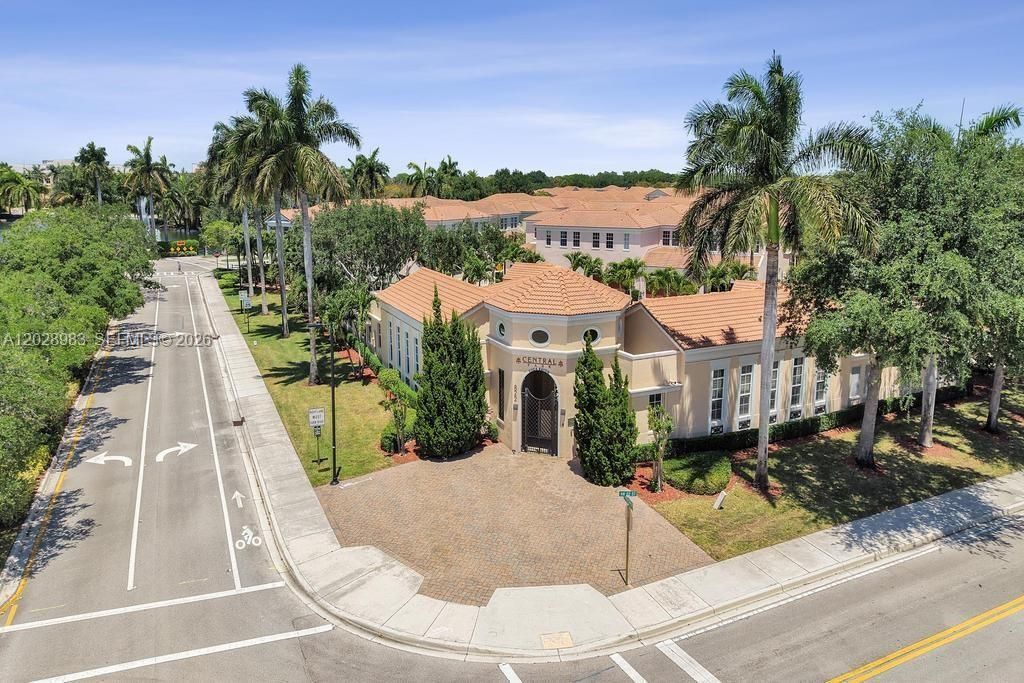 823 NW 82nd Ln , Boca Raton, FL 33487 Photo