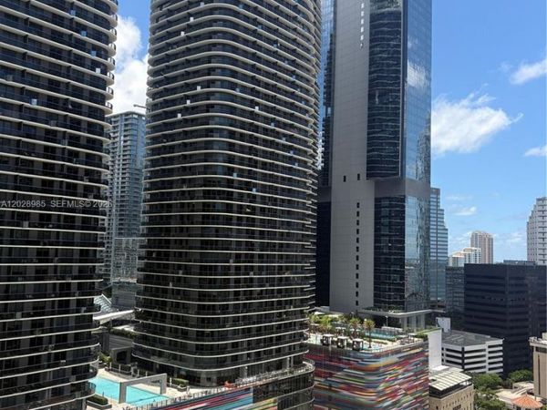 999 SW 1st Ave, Unit 2202, Miami, FL 33130