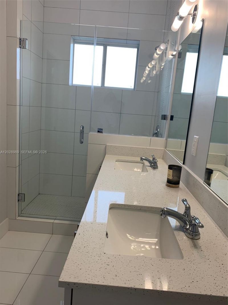 807 E 28th St , Unit 807, Hialeah, FL 33013 Photo