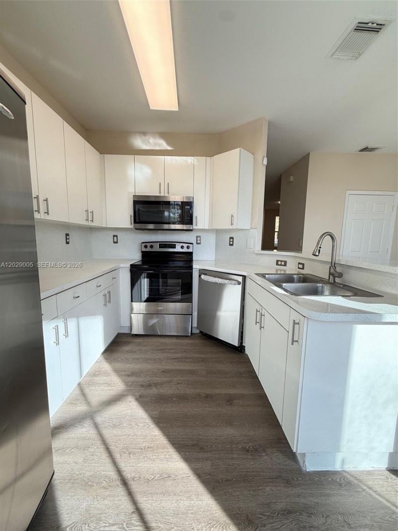 8528 SW 166th Pl , Unit 8528, Miami, FL 33193 Photo