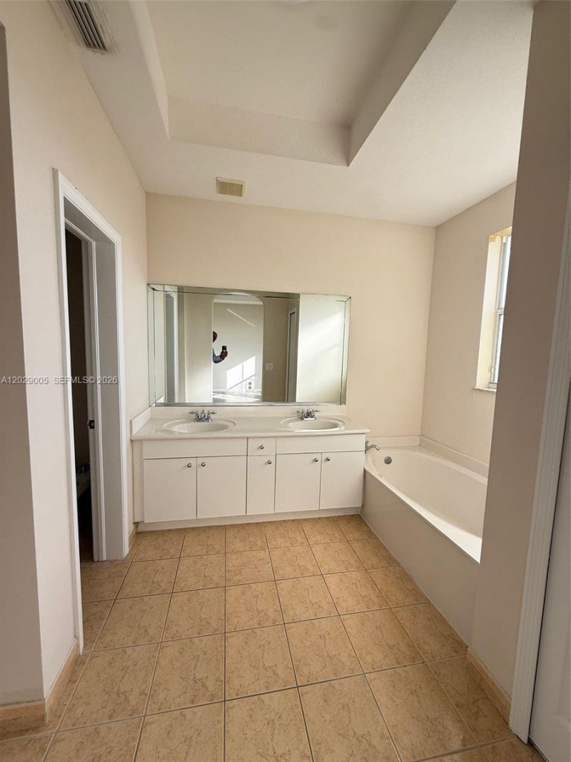 8528 SW 166th Pl , Unit 8528, Miami, FL 33193 Photo