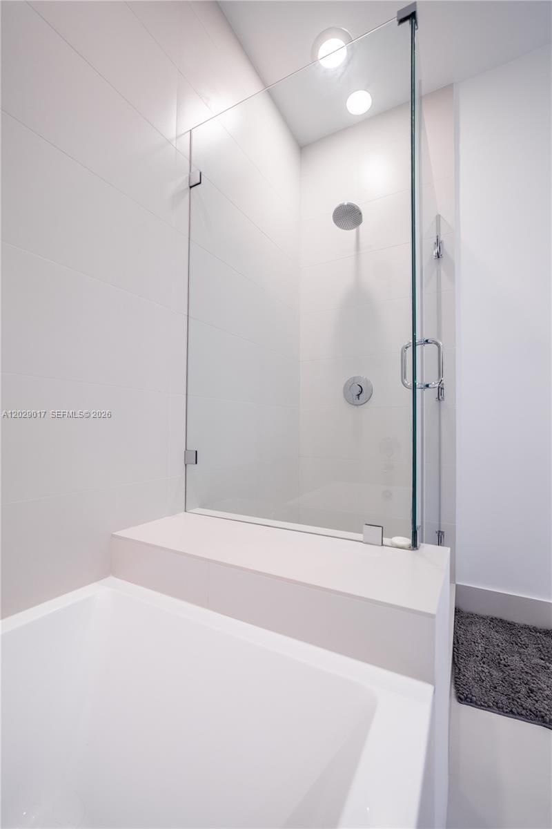 501 NE 31st St , Unit PH4402, Miami, FL 33137 Photo