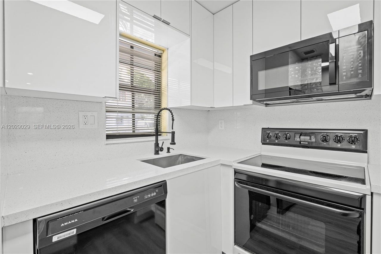 12035 SW 18th St , Unit 9-48, Miami, FL 33175 Photo