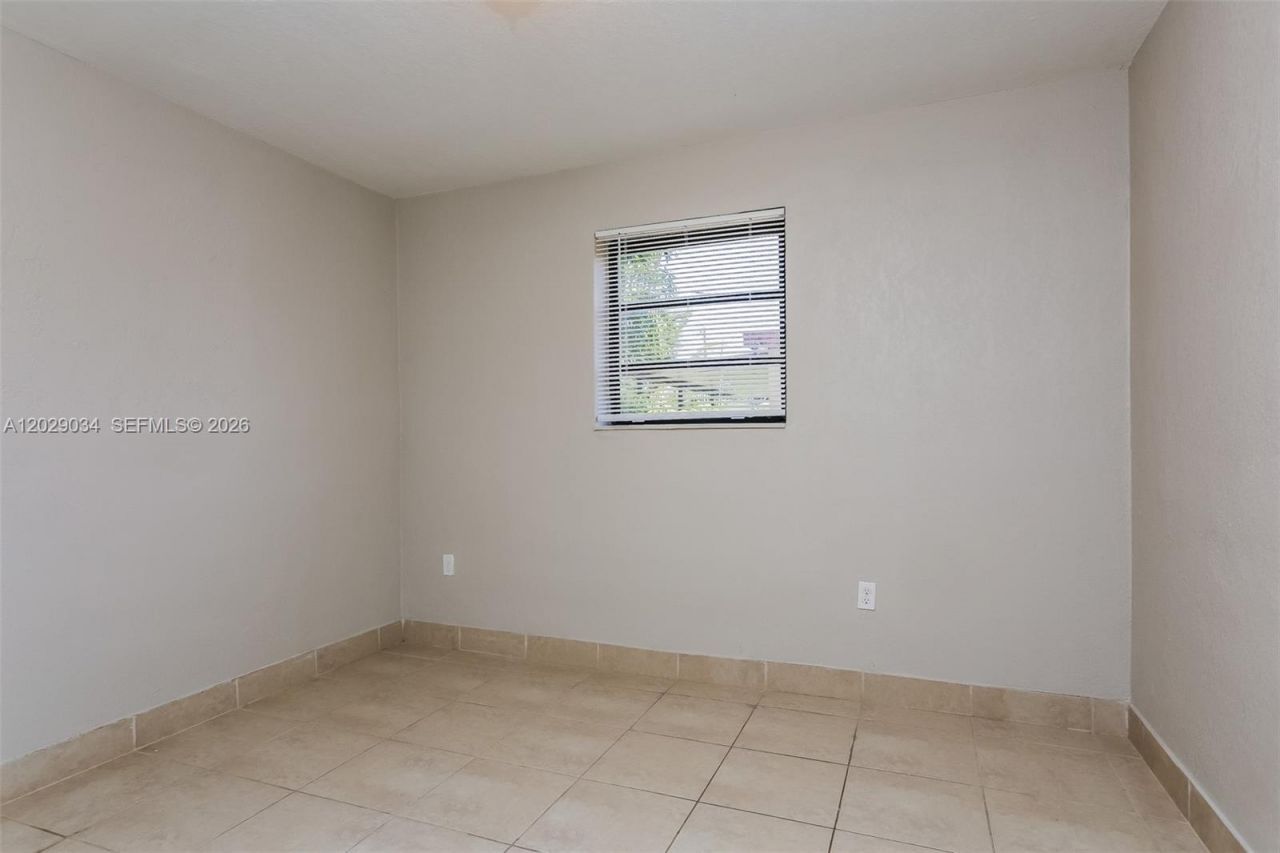 731 NW 175th Dr , Miami Gardens, FL 33169 Photo