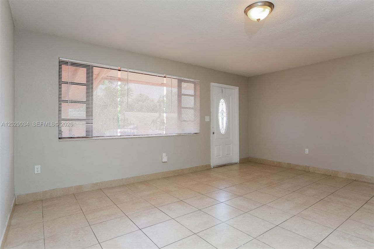731 NW 175th Dr , Miami Gardens, FL 33169 Photo