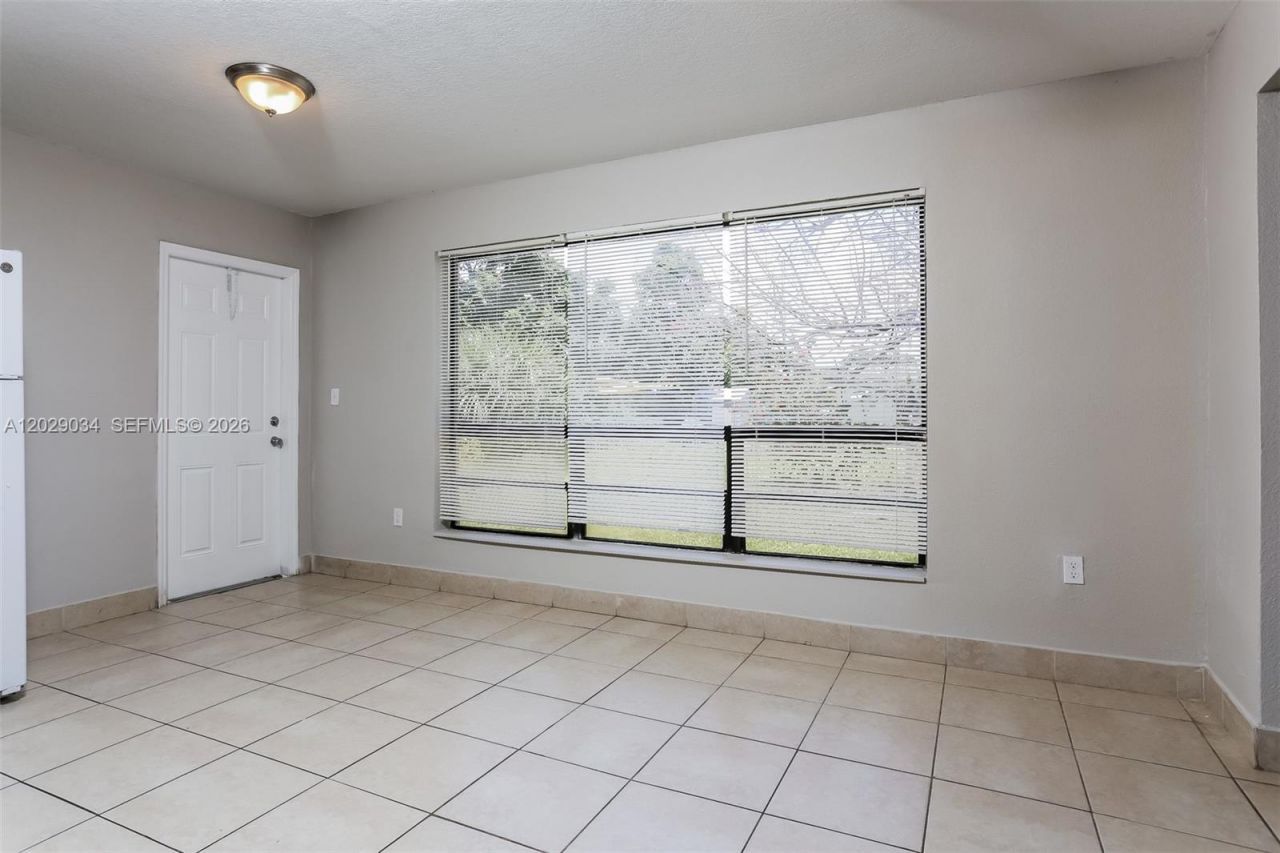 731 NW 175th Dr , Miami Gardens, FL 33169 Photo