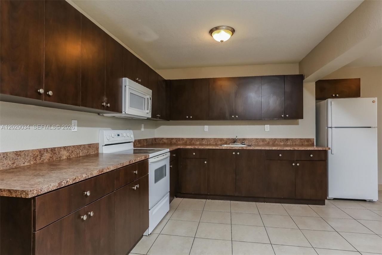 731 NW 175th Dr , Miami Gardens, FL 33169 Photo