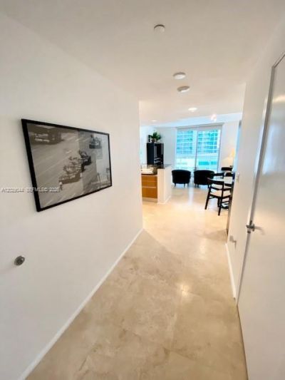 1060 Brickell Ave, Unit 2003, Miami, FL 33131 Main Photo
