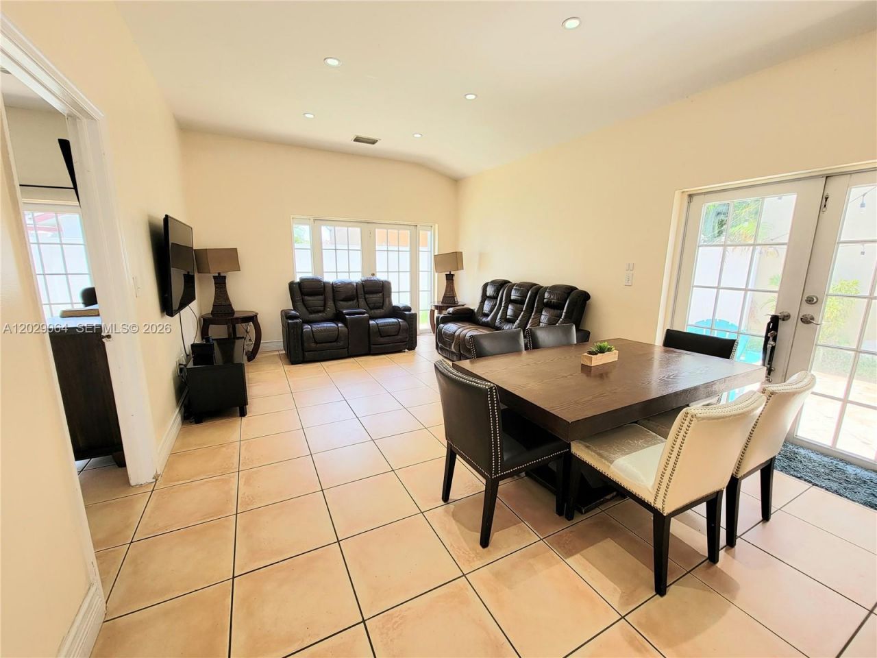 5267 NW 186th Ln, Miami Gardens, FL 33055 Photo