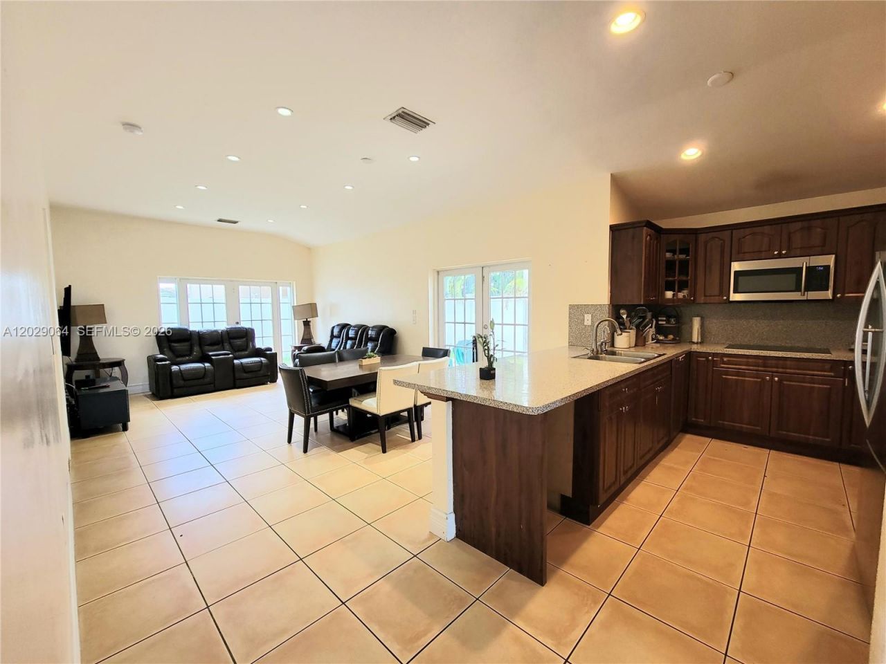 5267 NW 186th Ln, Miami Gardens, FL 33055 Photo