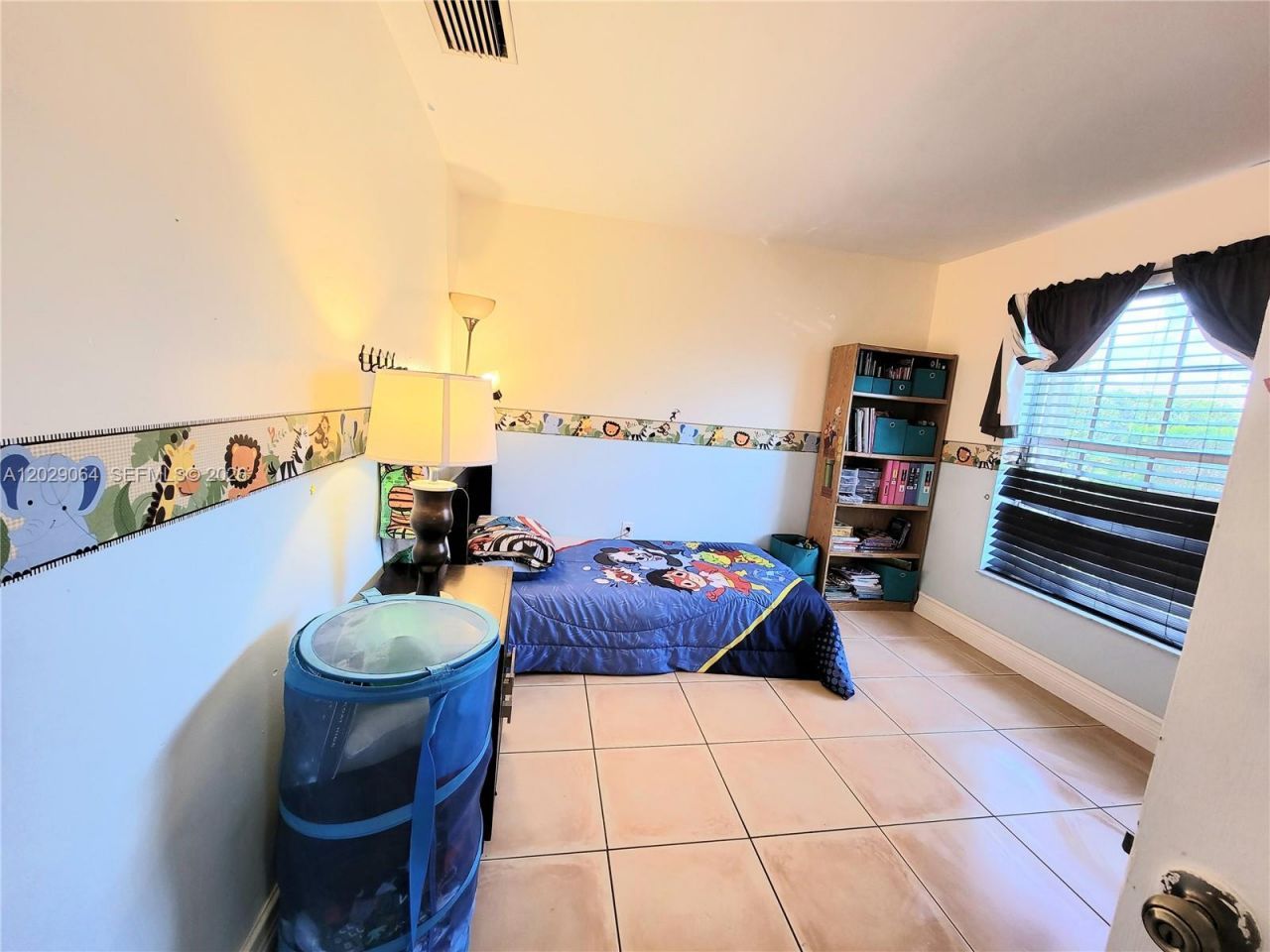 5267 NW 186th Ln, Miami Gardens, FL 33055 Photo