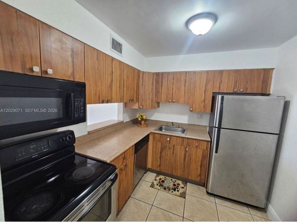 5241 Geneva Way, Unit 202, Doral, FL 33166