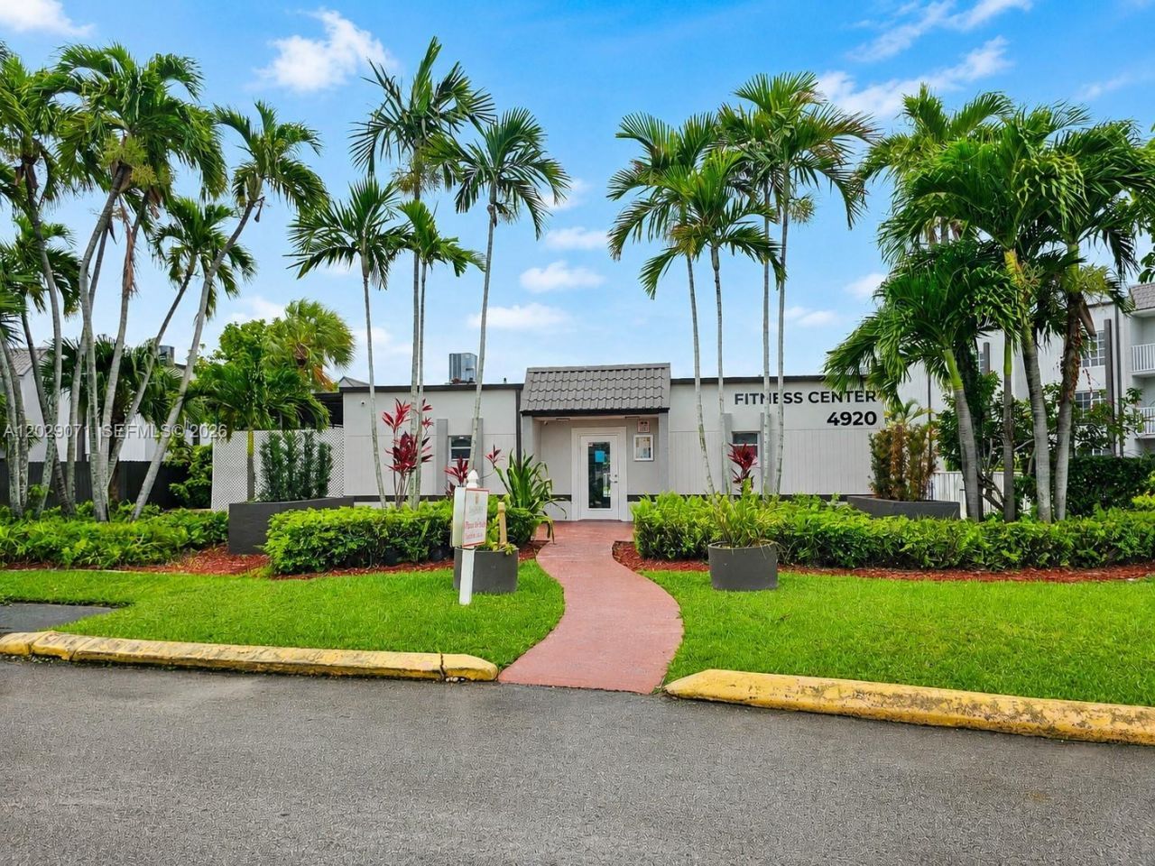 5241 Geneva Way, Unit 202, Doral, FL 33166 Photo