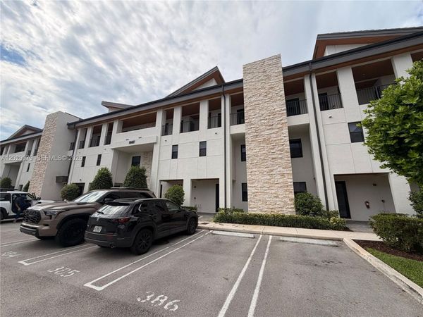 10407 NW 82nd St , Unit 9, Doral, FL 33178