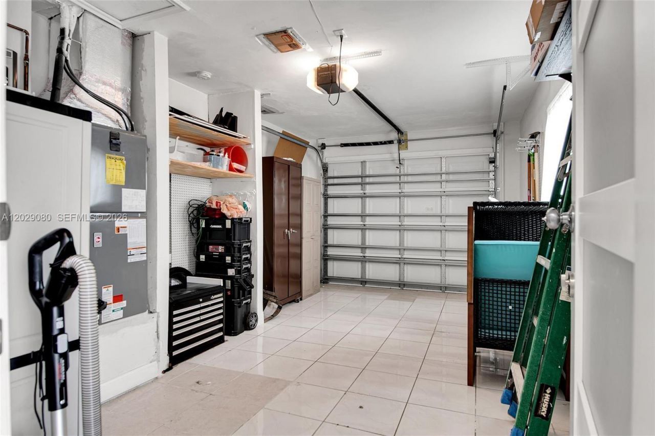 4905 NW 47th Ave, Tamarac, FL 33319 Photo