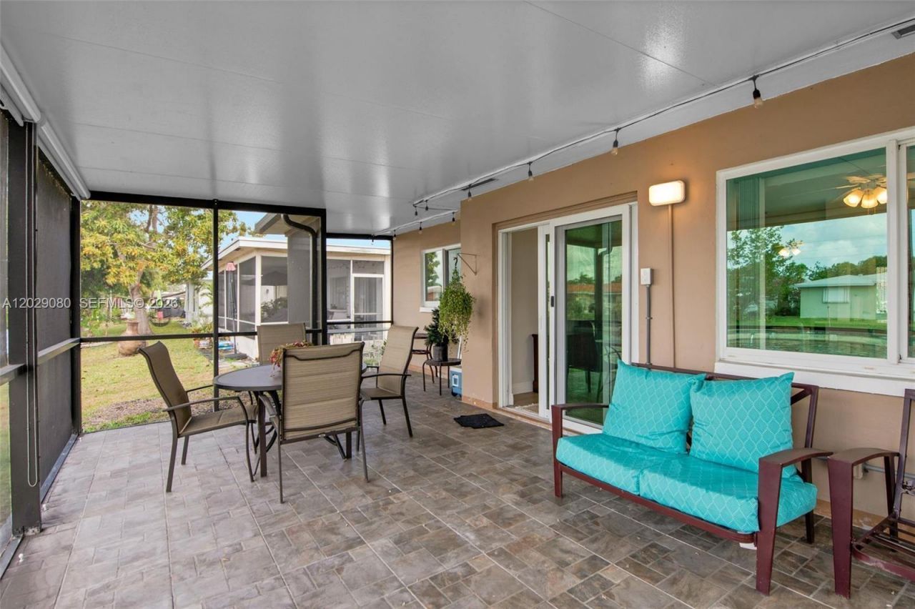 4905 NW 47th Ave, Tamarac, FL 33319 Photo