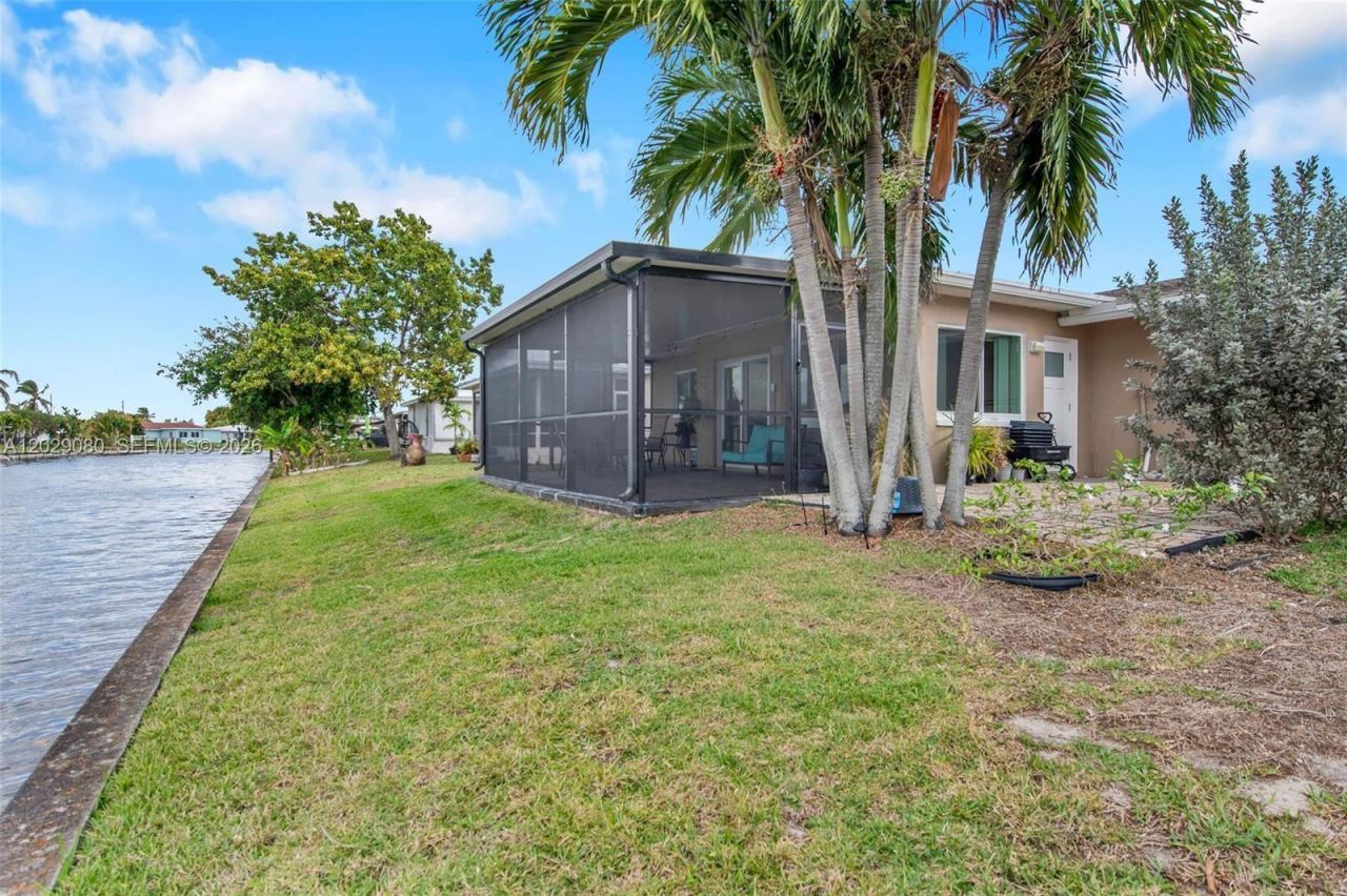 4905 NW 47th Ave, Tamarac, FL 33319 Photo