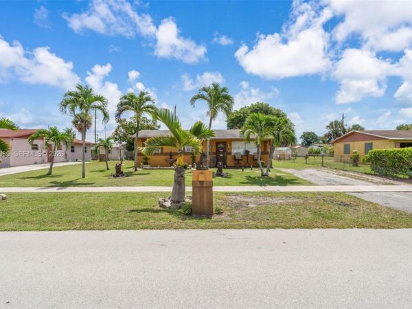 650 NW 3rd Ave , Deerfield Beach, FL 33441