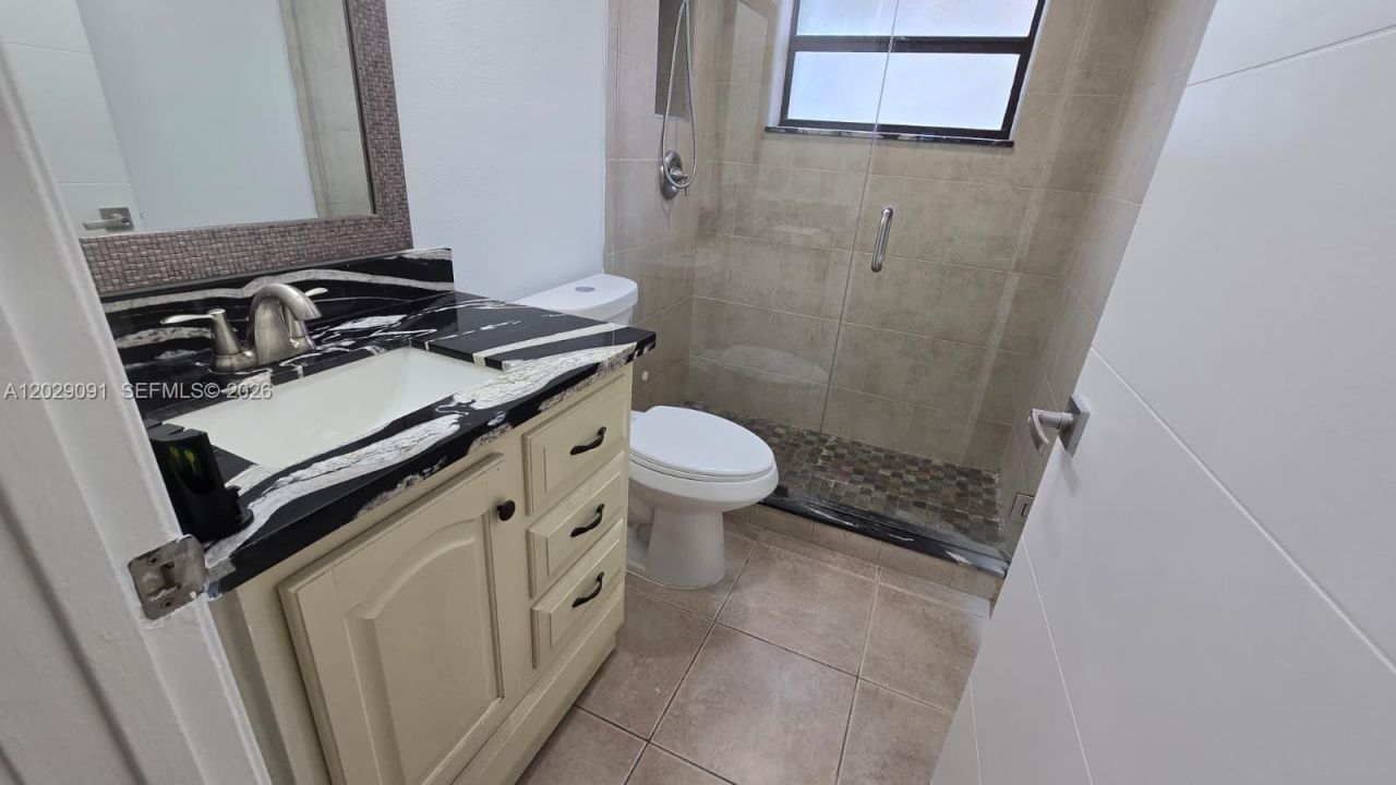 6515 W 26th Dr, Unit 12-38, Hialeah, FL 33016 Photo